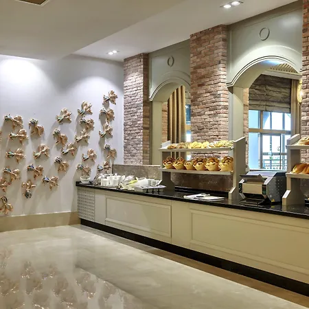 Sunis Efes Royal Palace & 5* Özdere