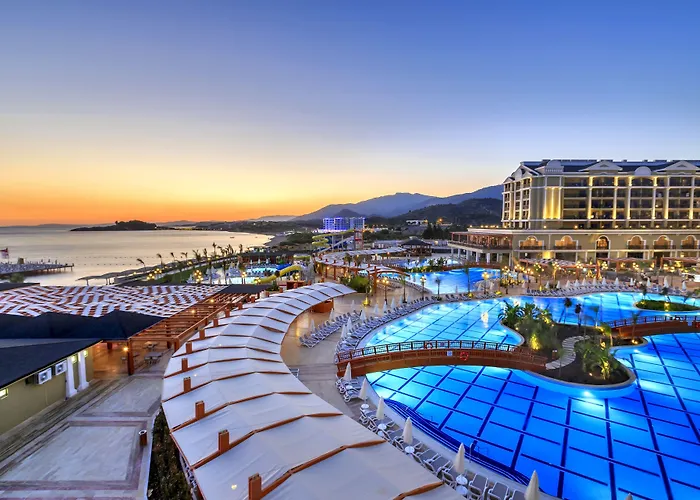 Sunis Efes Royal Palace & אוזדרה